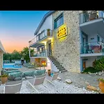 וילה Hacienda