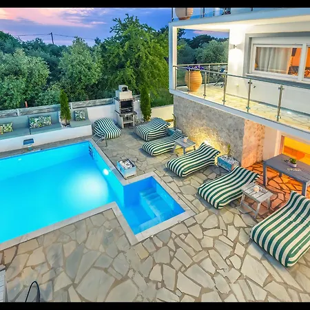 Villa Hacienda Szkála Rahoníu