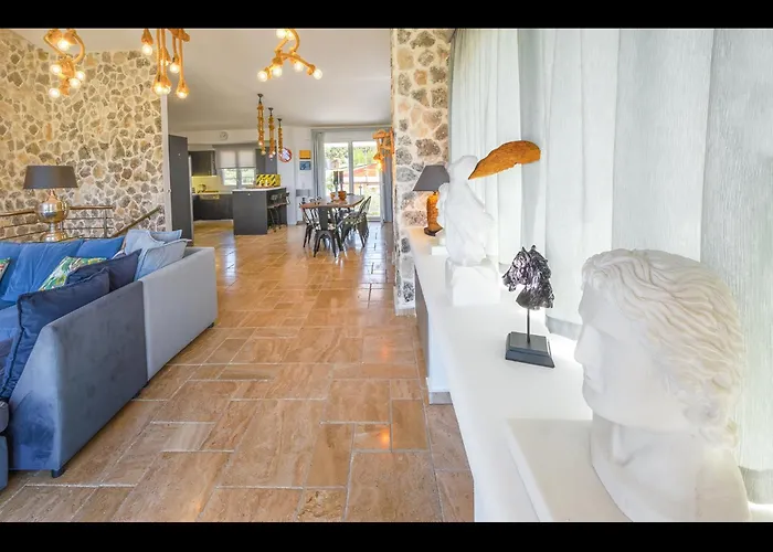 Hacienda Villa *